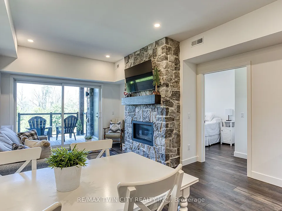 12 Beausoleil Ln #206