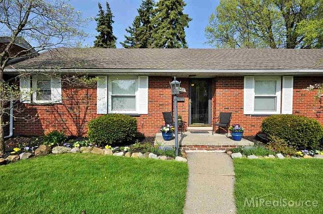 1st image of 24215 Hill Ave