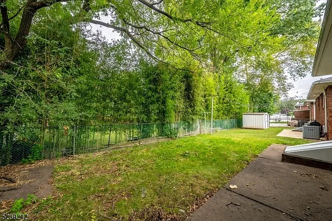 11 Princeton Roadlinden — Photo 16