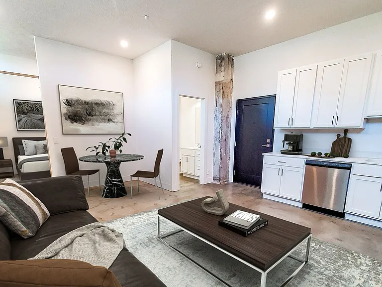 Dahlman Flats — Photo 7