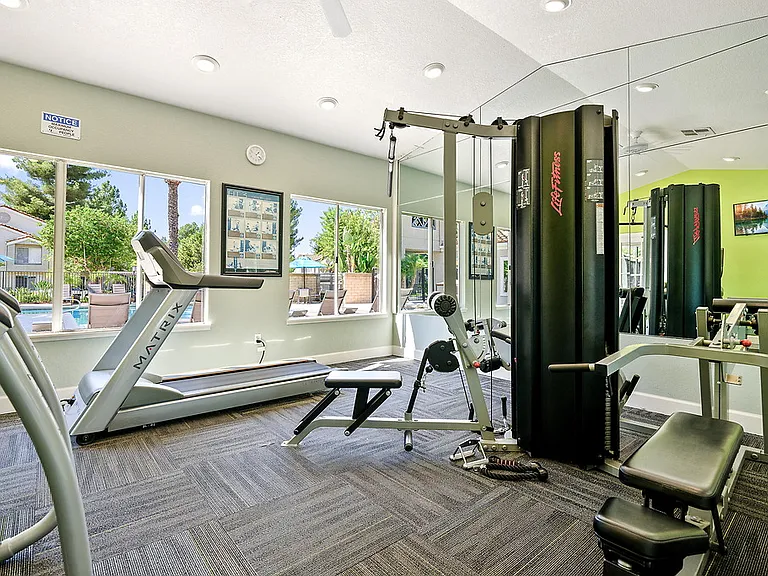 Emerald Pointe — Photo 15