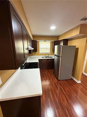 612 Revere Dr #D Photo 1