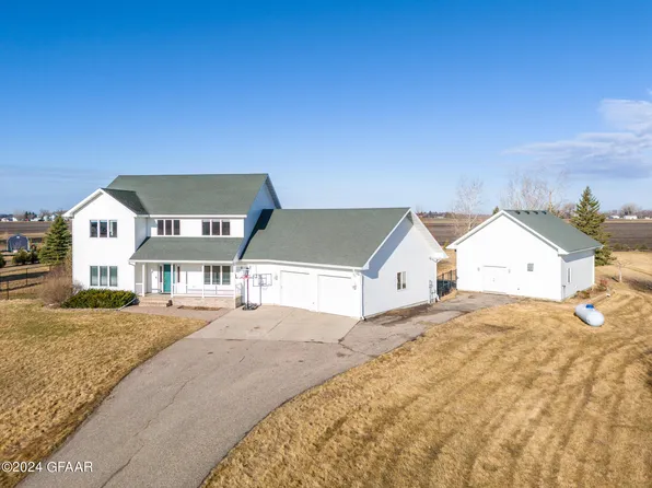 1083 Deer Trail Ln NE, Thompson, ND 58278