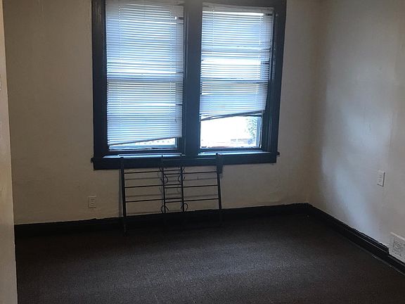 4th image of 5258 S Hermitage Ave #1
