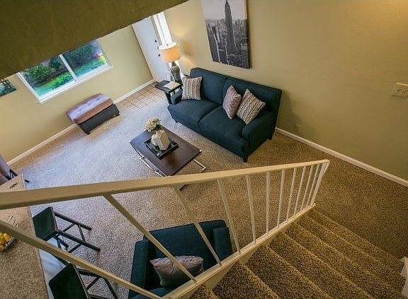 4th image of 230 Coy Dr APT 2