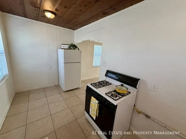 925 E Turney Ave #3 — Photo 6