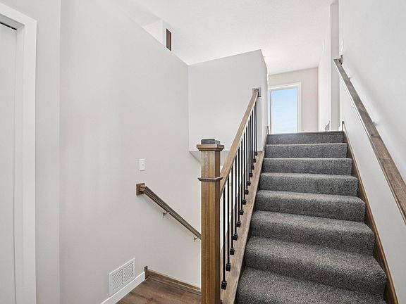 3rd image of 2132 Emerson Rd S