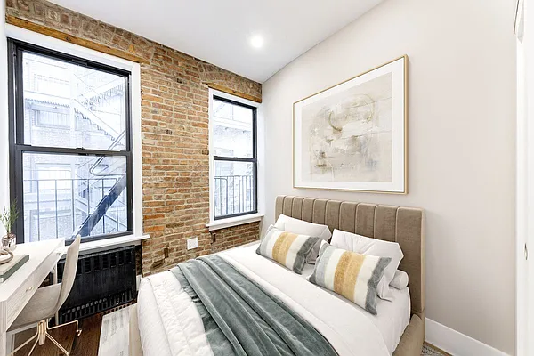 Rented by Douglas Elliman | media 28