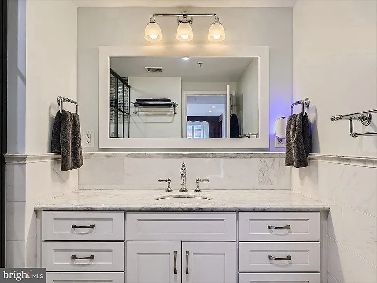 250 President St #211 — Photo 43
