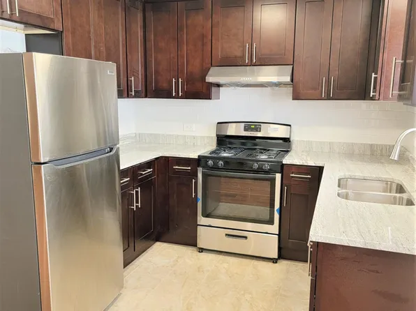 2744 S Princeton Ave #2R, Chicago, IL 60616