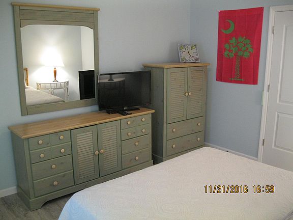 Bedroom (unfurnished)