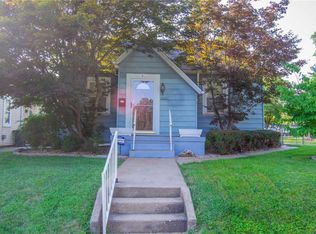 1011 Scheel St, Belleville, IL 62221