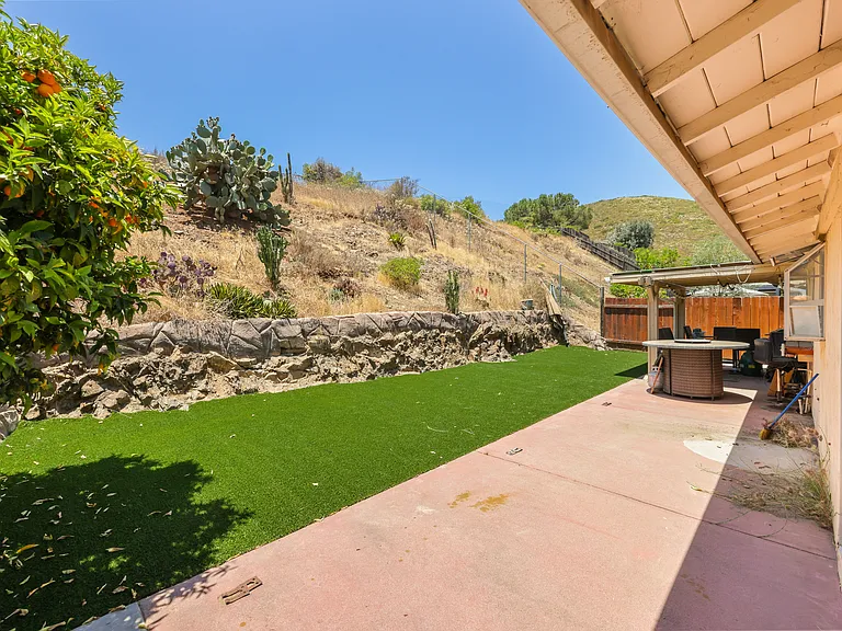 15262 Calle Juanito — Photo 24