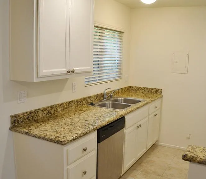 3931 Farquhar Ave #C — Photo 7