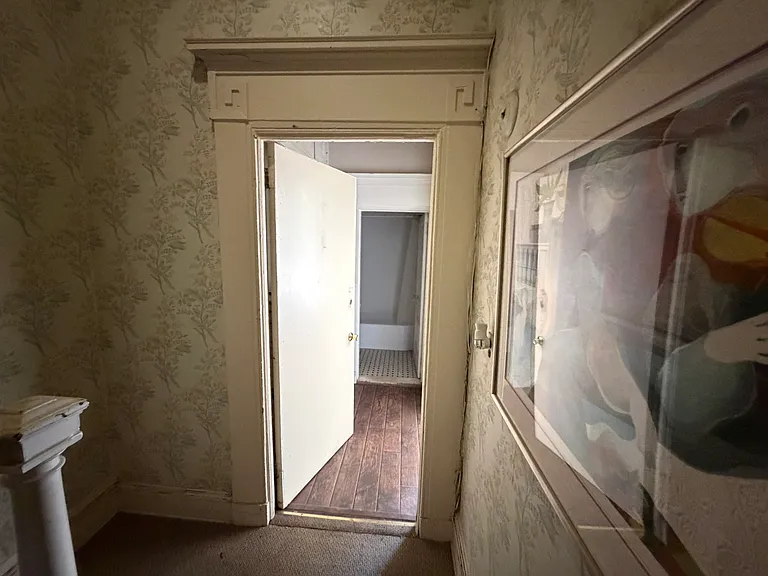 719 Washington Pl #2 — Photo 9