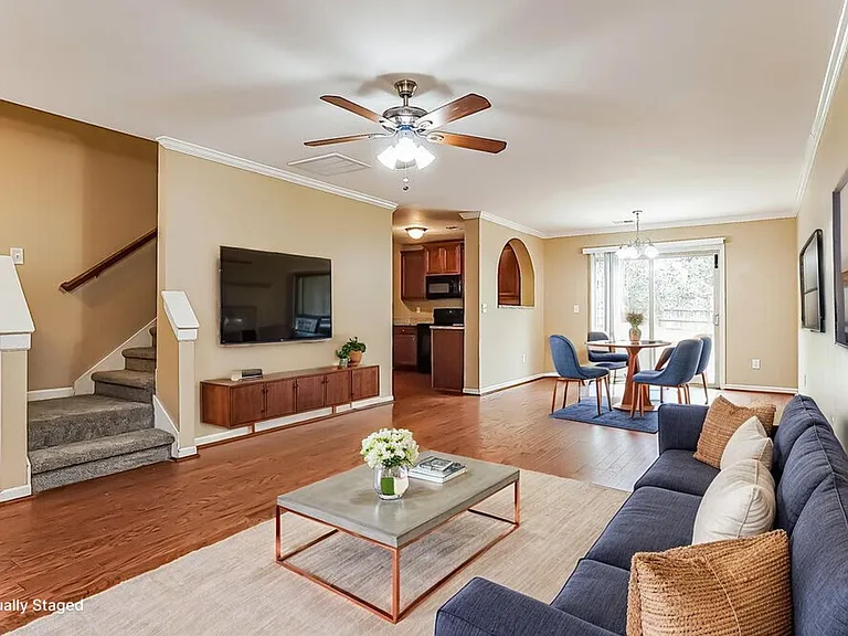 160 Briar Ridge Ln — Photo 4