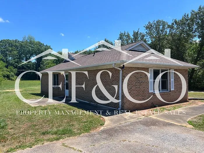 123 Lacey Ln — Photo 17