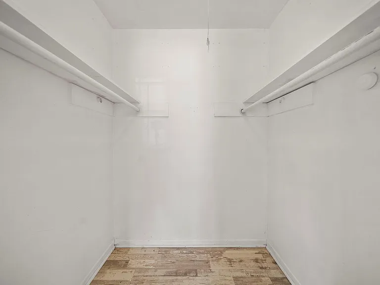 421 Emerson St #5 — Photo 6