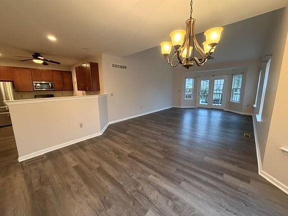 4th image of 2133 Hidden Meadows Ave