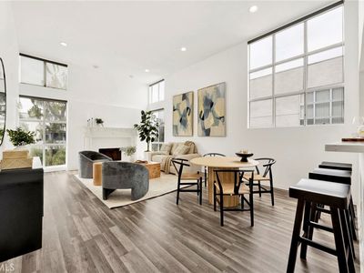 850 S Shenandoah St APT 301, Los Angeles, CA, 90035