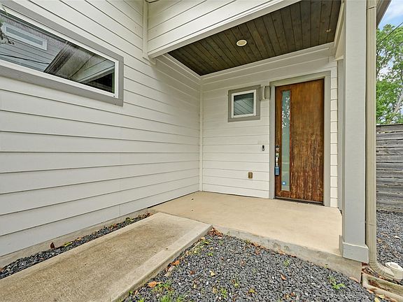3rd image of 1100 Saucedo St #B