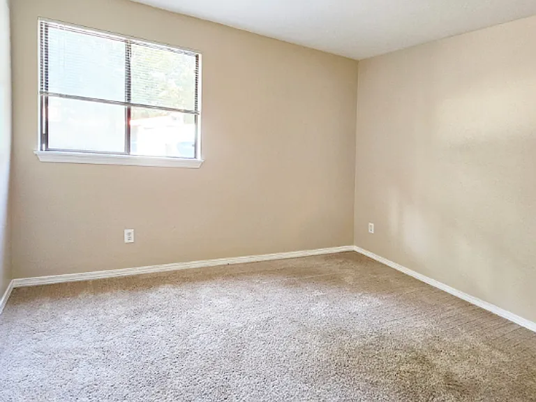 Orchard Park: Quiet Community in Port Orchard — Photo 23