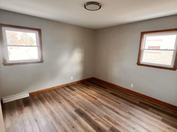 4430 N 76th St APT 3