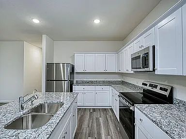 3rd image of 146 Blazilmar Ln