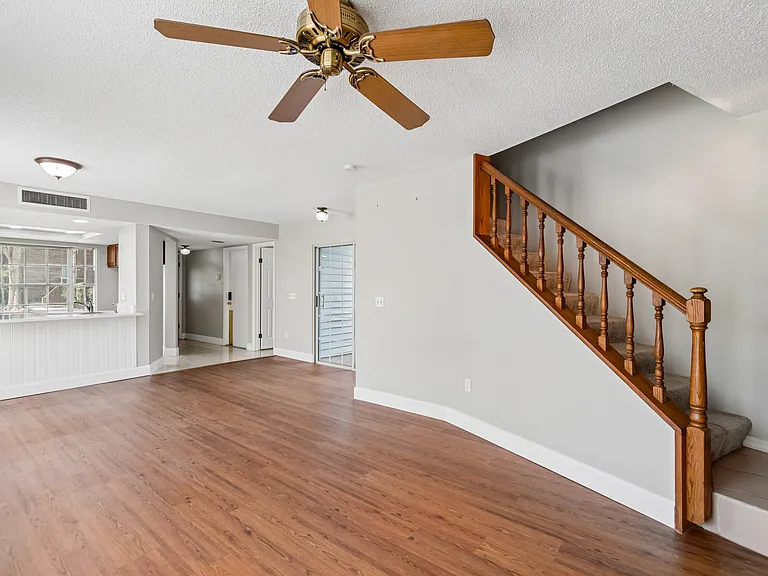 1003 W Horatio St #A — Photo 15