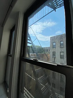 Rented by Lang Realty LLC | media 7