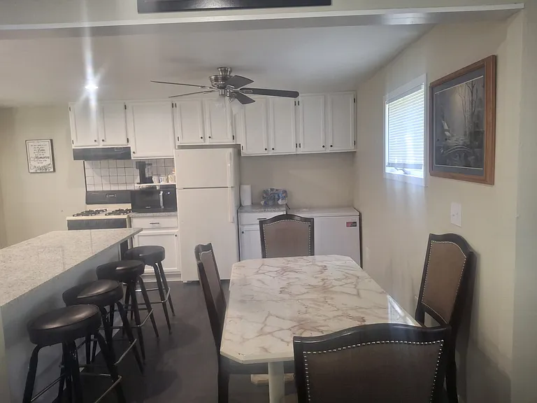 1495 Beach Ave — Photo 7