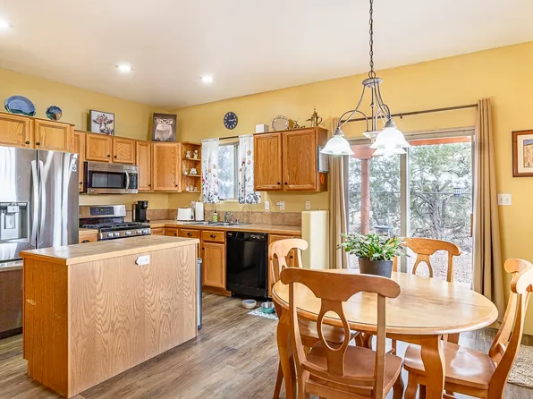 5916 Camino Azul, Santa Fe, NM 87507