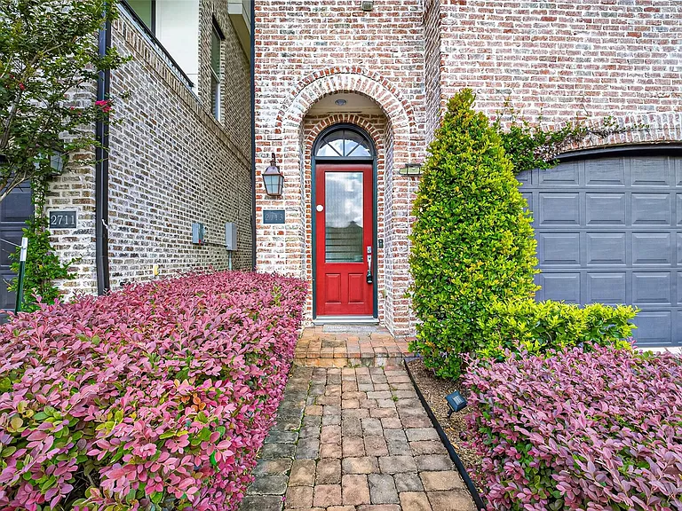 2713 Kinsley Oaks Dr — Photo 6
