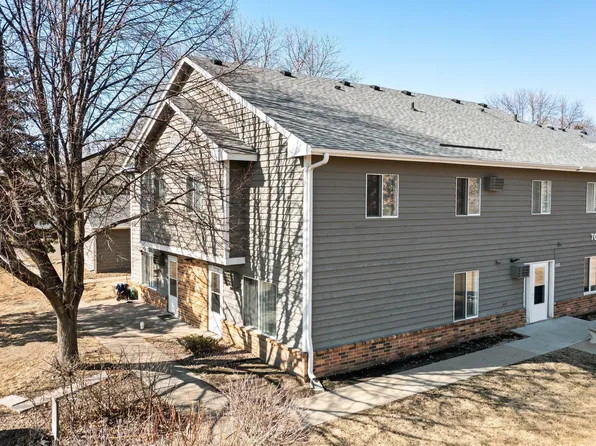 700 W Village Rd APT 102, Chanhassen, MN 55317