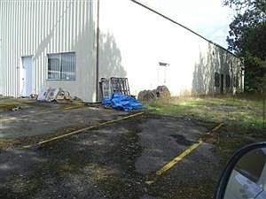 2nd image of 2405 NE Diamond Lake Blvd Ste 90