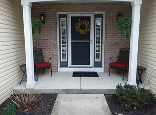 18491 N Winding Oak Dr, Middleburg Heights, OH