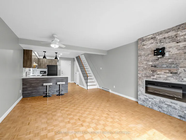 880 Broadview Ave #3 — Photo 7