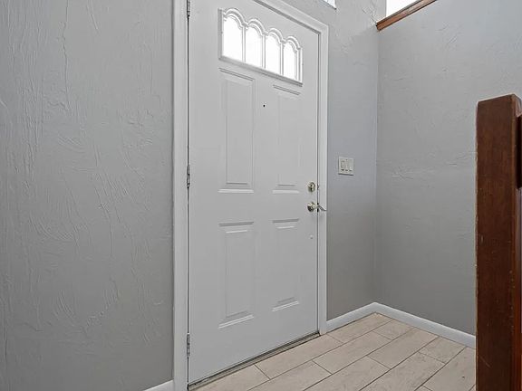 2nd image of 175 Tall Oaks Dr Unit D