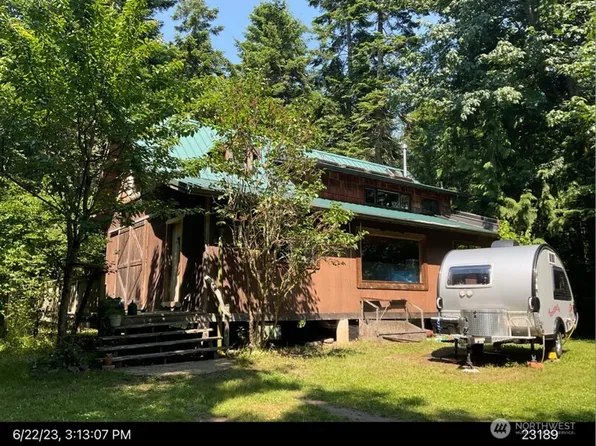 414 Jybe Ho Road, Nordland, WA 98358