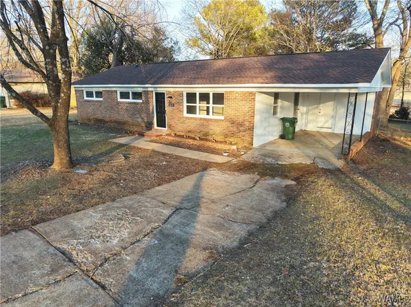 1610 Club View Dr NW, Huntsville, AL 35816