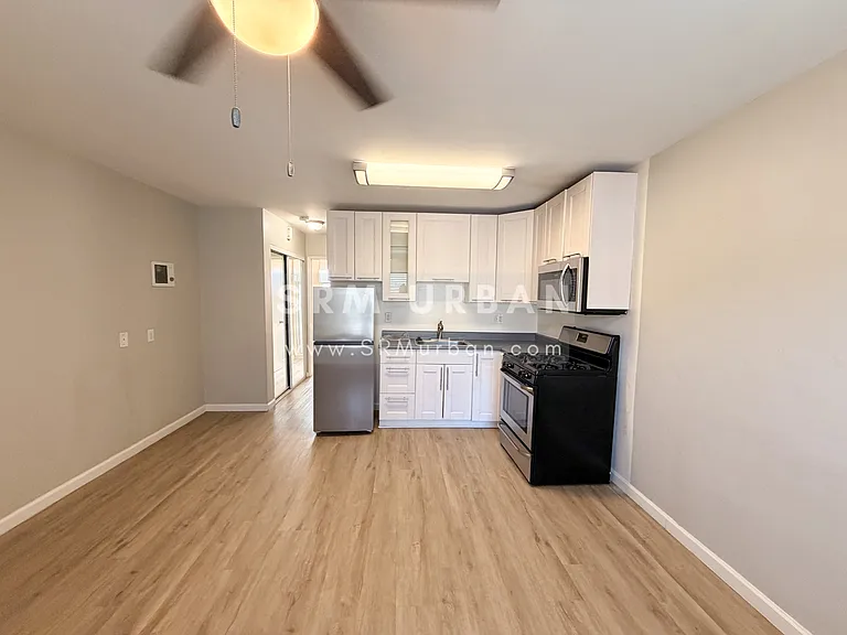 2543 A St #12 — Photo 2