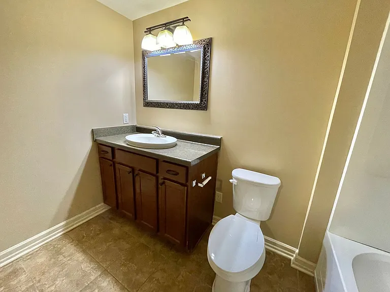 3007 Jackson St — Photo 11