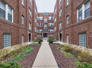 2450 W Addison St APT 2A, Chicago, IL 60618