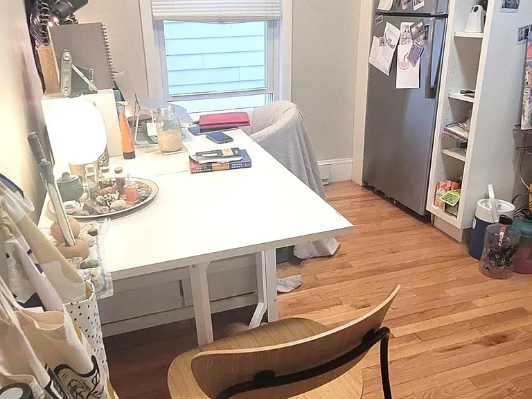 147 Cedar St #1R — Photo 4