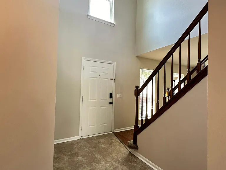 3045 Turnberry Ln — Photo 9