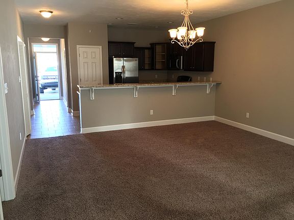5th image of 983 Chase Creek Cir