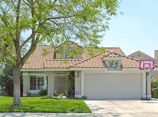 30586 Lake Pointe Dr, Menifee, CA 92584