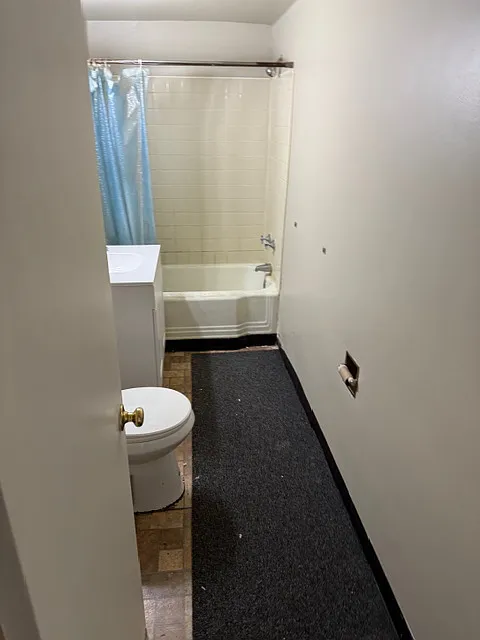 Studio, $800 — Photo 3
