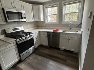 666 Metropolitan Ave APT 2, Hyde Park, MA 02136