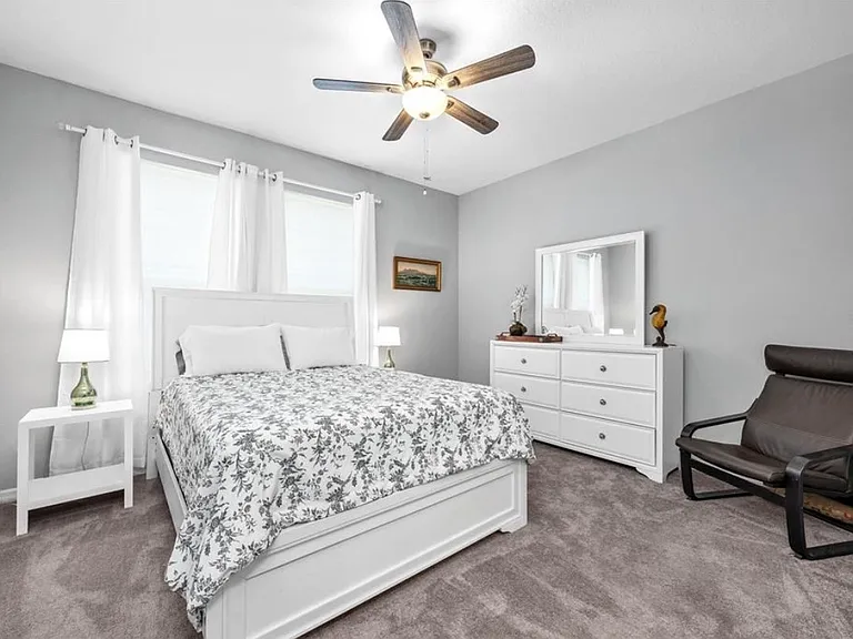640 Bayern Ln — Photo 10
